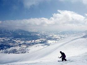 綠水青山和冰天雪地成為吉林省旅游產業金字招牌