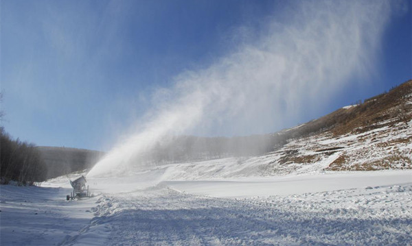 室外造雪機