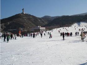 山西長(zhǎng)治神農(nóng)滑雪場(chǎng)