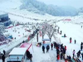 曾家山滑雪場對外營業 朝天旅游開啟“冰雪模式”