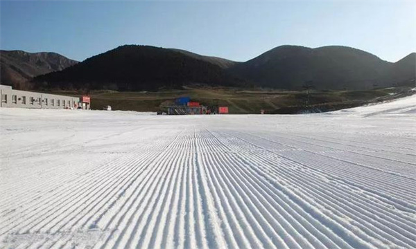 室外滑雪場建設公司