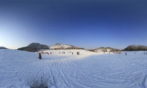 建一個(gè)滑雪場的成本